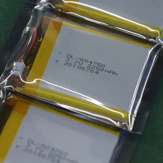 PCMおよびJstコネクタを備えた3.7V2300mAhリチウムポリマー電池